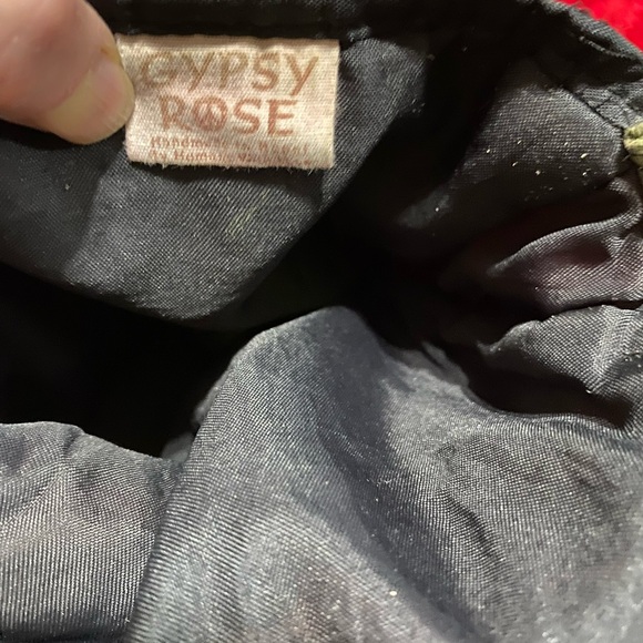 Boho crossbody Gypsy Rose bag purse. Convenient and cute! Colorful and fun! - Picture 9 of 13